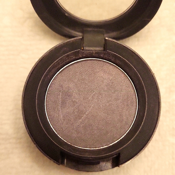 BUNDLE of SIX EUC MAC Eyeshadows - Picture 8 of 13